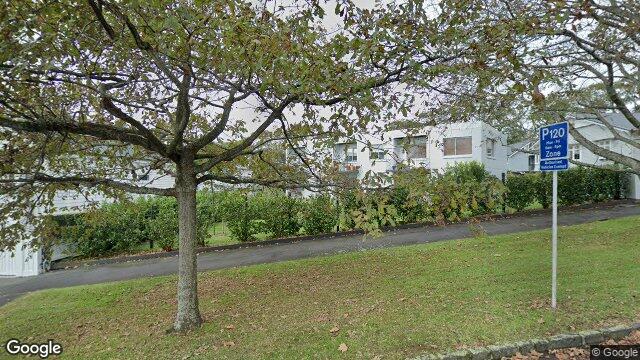 10/27 Hepburn Street