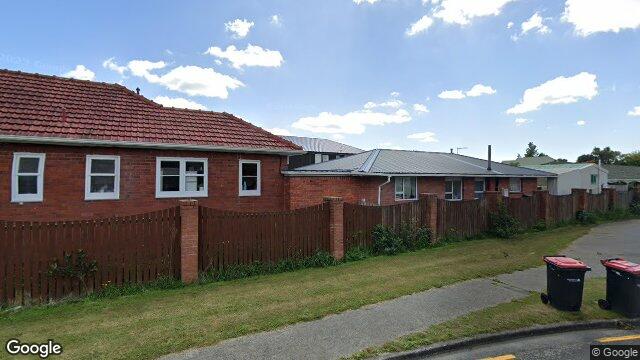 4/10 Newnham Terrace