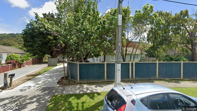 2/90A Longfellow Street