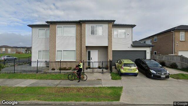 75 Rosewell Cres