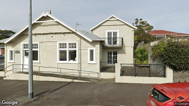 512 Devon Street East