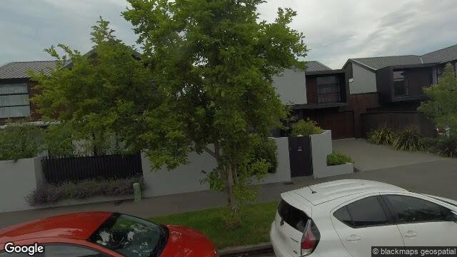 3/182 Chester Street East